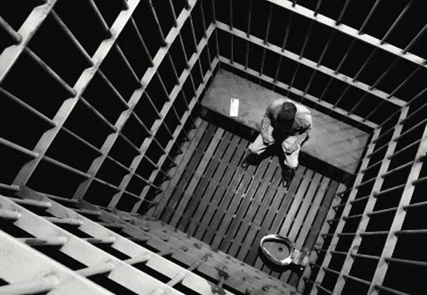 من نگران جواد توسلیان زندانی غیررسمی هستم