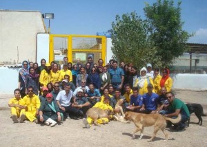 حامیان، داوطلبان و کارکنان پناهگاه وفا در روز حمایت از حیوانات بی پناه 