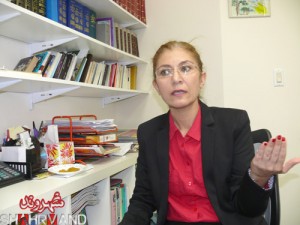 دکتر رویا عراقی نماینده آیت الله کاظمینی در دفتر شهروند 