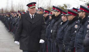 درآمد ۱۰۰ هزار دلاری بیش از نیمی از افسران پلیس تورنتو