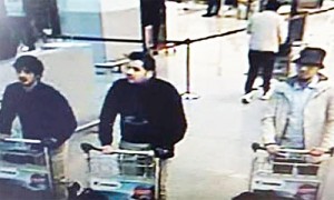 عکس دوربین های فرودگاه از مظنونان بمب گذاری  دو فرد مشکی پوش برادر بوده اند و گفته می شود در عملیات انتحاری کشته شدند. فرد سفید پوش همچنان فراری است