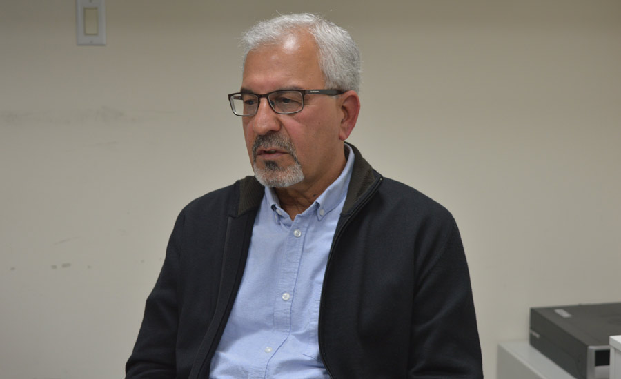جسن زهتاب عضو شورای مرکزی سازمان فدائیان ایران (اکثریت) 