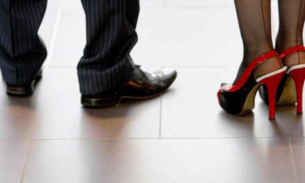 در بریتیش کلمبیا زنان دیگر مجبور به پوشیدن کفش پاشنه بلند نیستند