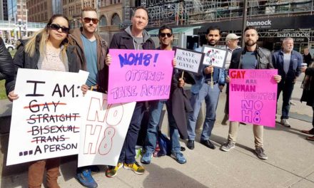 اعتراض به سرکوب همجنس گرایان در ایران و روسیه و درخواست بازگشایی پذیرش پناهندگی همجنس گرایان