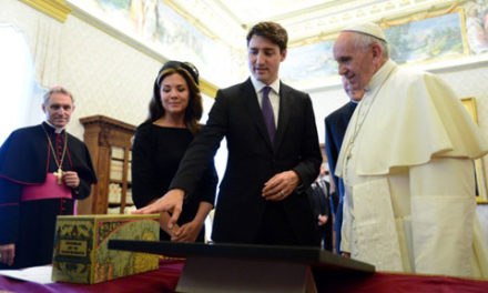 درخواست جاستین ترودو از پاپ فرانسیس برای معذرت خواهی از بومیان کانادا