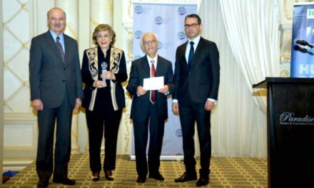 جایزه حقوق بشر ICHR به دکتر پیام اخوان اهدا شد