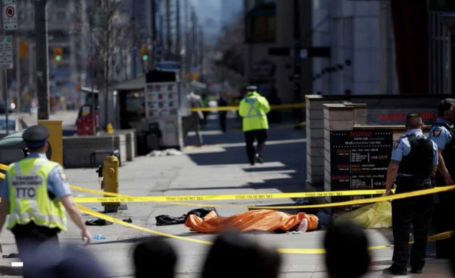 ۹ کشته و ۱۶ زخمی: اتوموبیل ون عابران پیاده را در نورت یورک تورنتو درو کرد