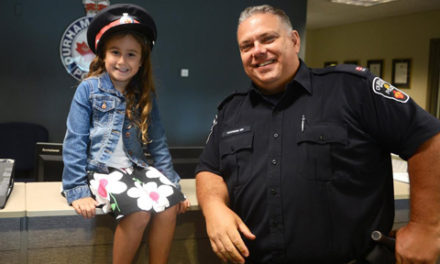 پلیس کانادایی قهرمان دختر ۶ ساله شد