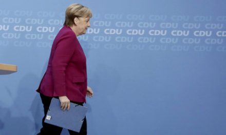 آنگلا مرکل، صدراعظم آلمان، از دنیای سیاست کناره گیری می کند