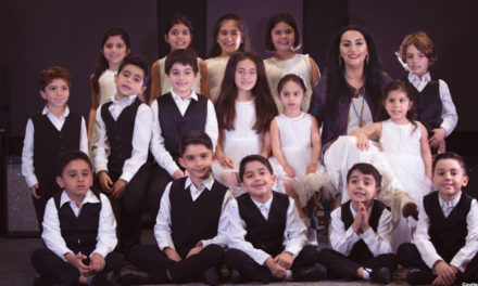 اجرای سرود «ای ایران» توسط کودکان ایرانی آمریکایی در جنوب کالیفرنیا