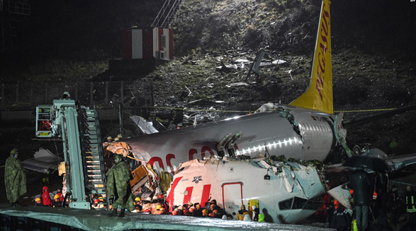 سانحه هواپیمای پگاسوس ترکیه ۳ کشته و ۱۷۹ مصدوم برجای گذاشت