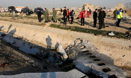 خانواد‌ه‌های قربانیان هواپیمای مسافربری به گزارش ایران واکنش نشان دادند؛ یک گزارش پر از تناقض