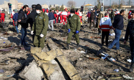 خانواده‌های جانباختگان سقوط هواپیمای اوکراینی: جمهوری اسلامی قوانین بین‌المللی را به مضحکه گرفته است